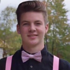 Meet your Posher, Cameron